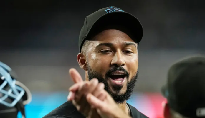 El dominicano Sandy Alcántara aparece anunciado para abrir por Miami contra San Diego a las 4:10 p. m.