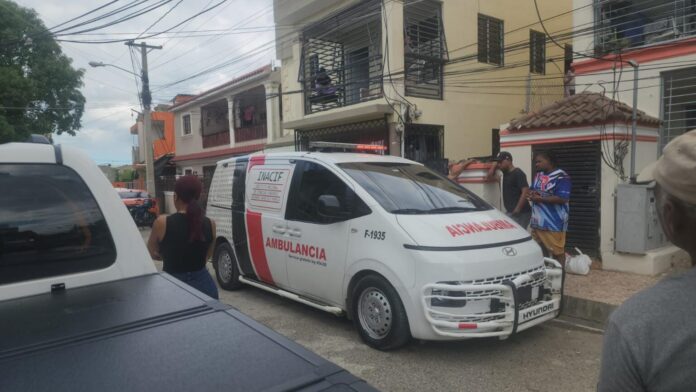 Joven muere electrocutado mientras pintaba un apartamento en Santiago Oeste