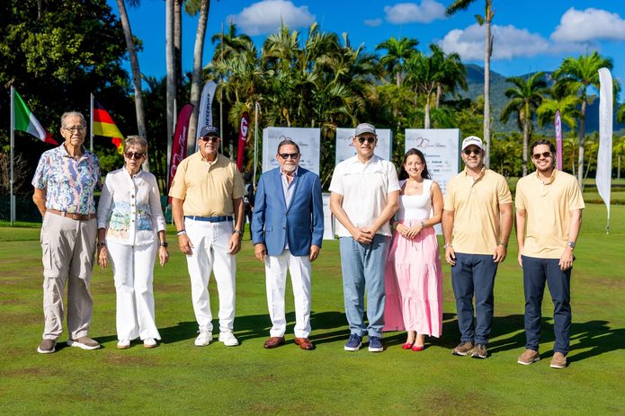 Miguel Angel Jiménez Messón, Ginette Bournigal, Augusto Reyes Vargas, Haime Thomas Frias, Ulises Rodriguez, Leonor Florentino, Jimmy Frias, Haimethomas Frias. Fotos cortesía de los organizadores.